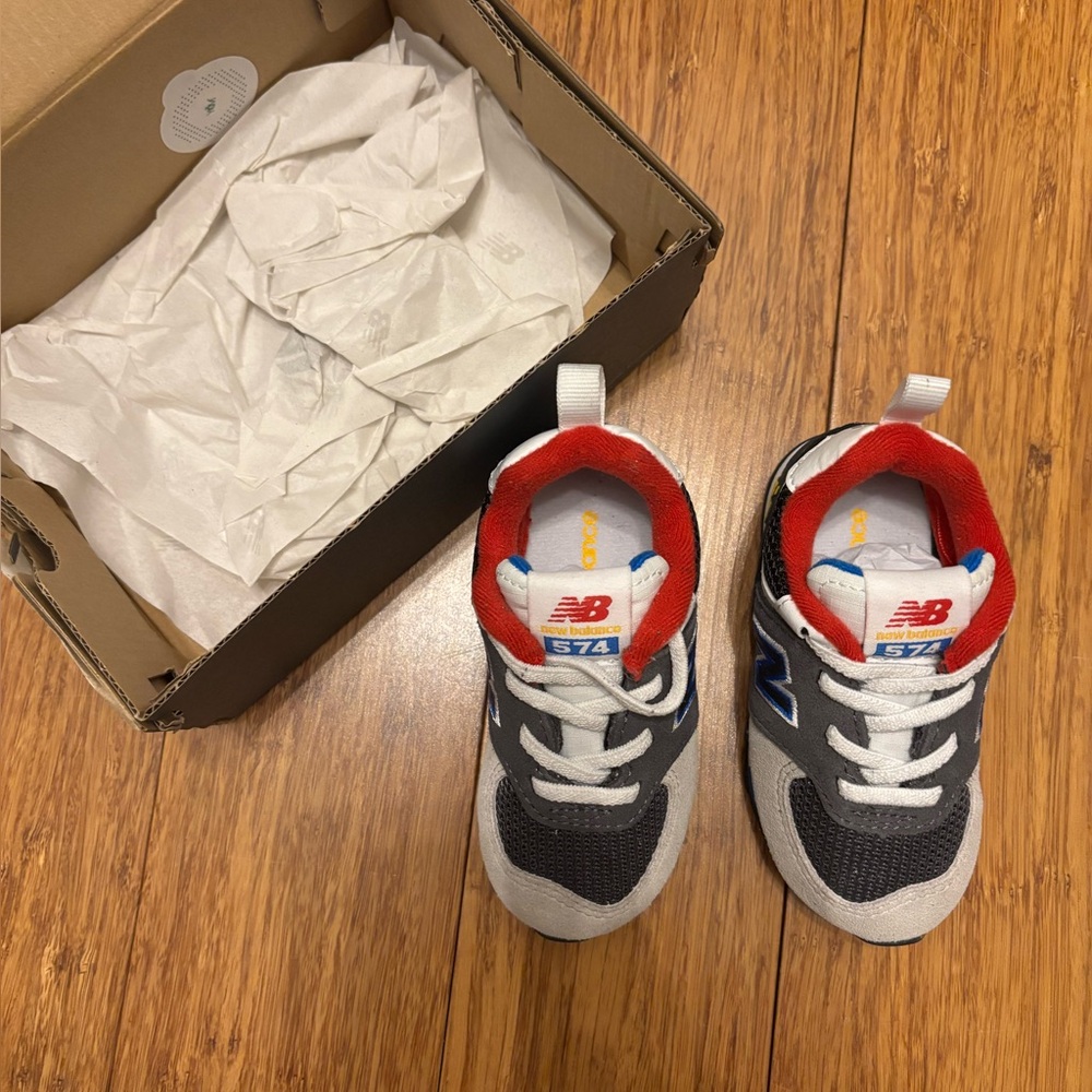 BNIB New Balance Kids' Black and Red Sneakers